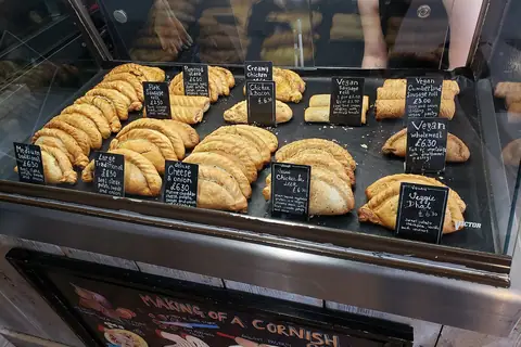 Nafees Bakers & Sweets photo 3